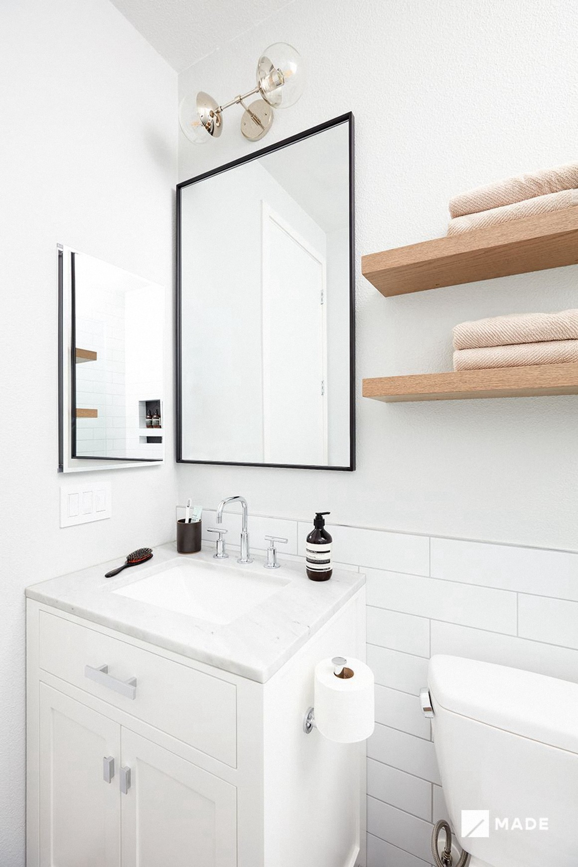 Bathroom design with vanities